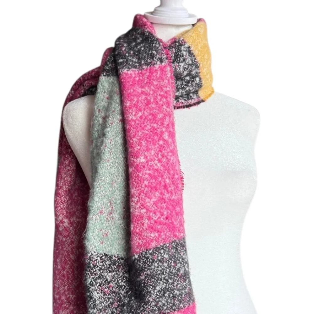 NWT Colorful‎ Fuchsia Scarf